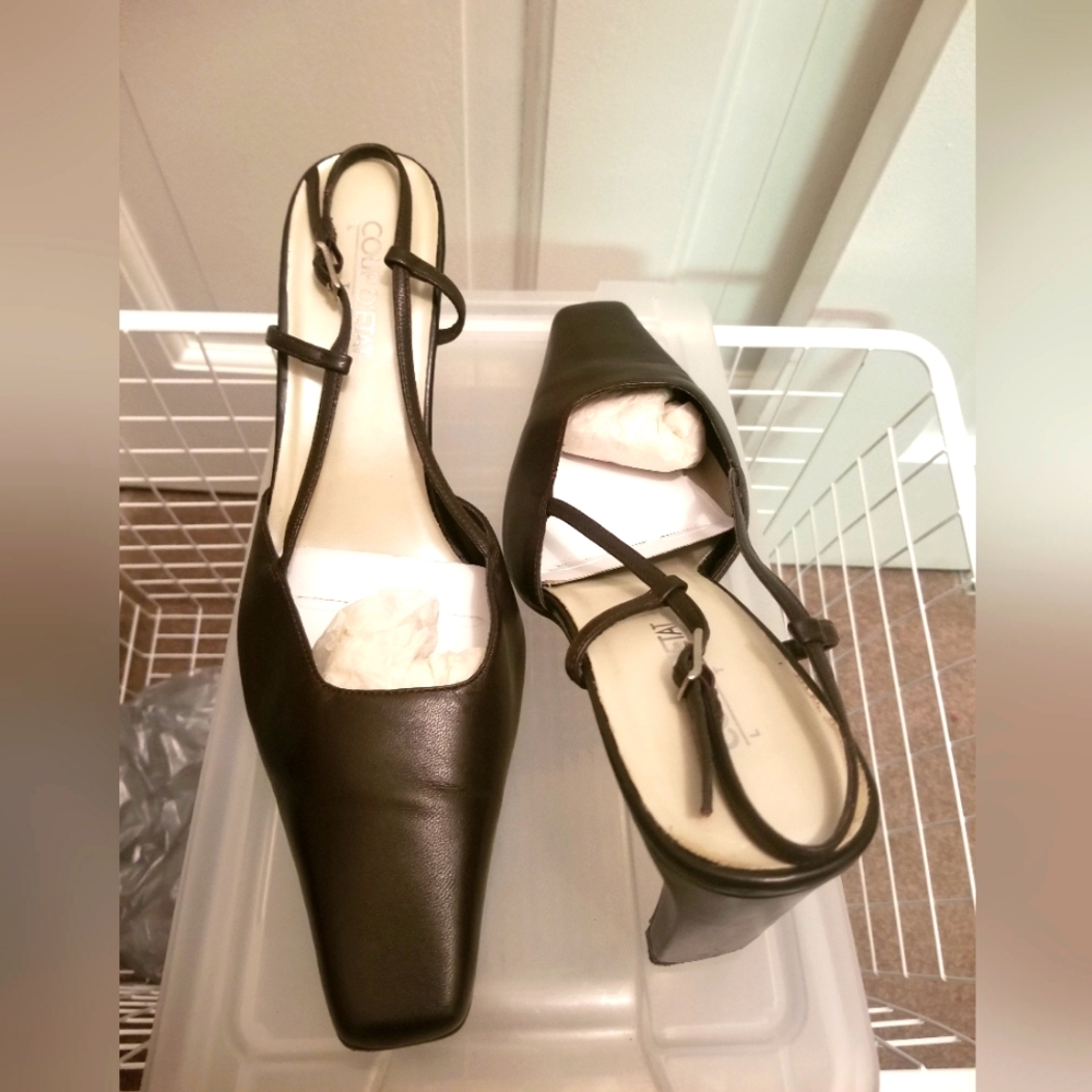 Ladies Brown Leather sling pumps.